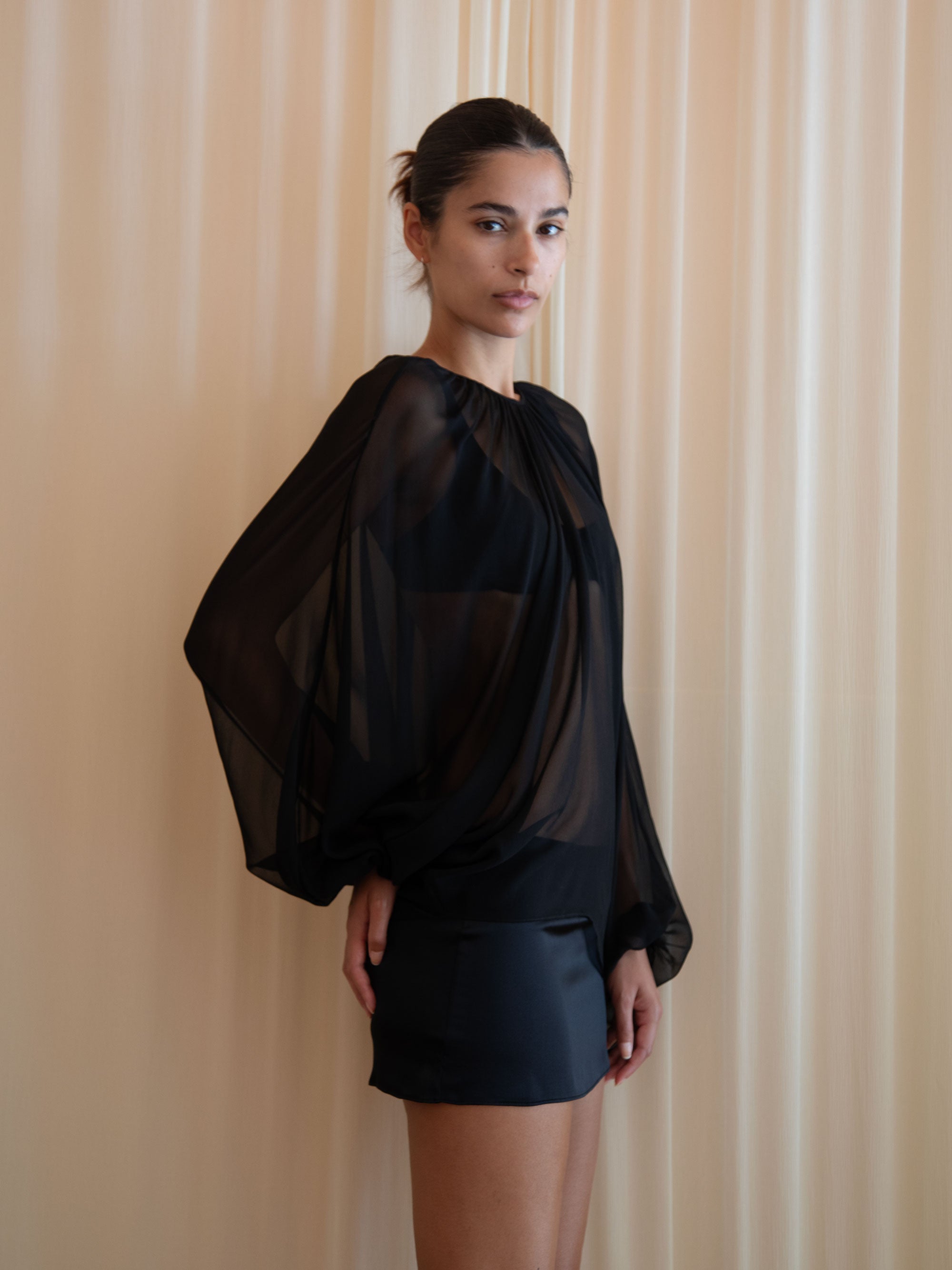 CAFE BLOUSE IN BLACK