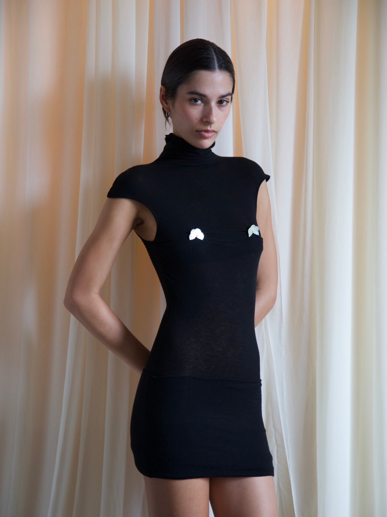 SNOWDROP DRESS IN BLACK