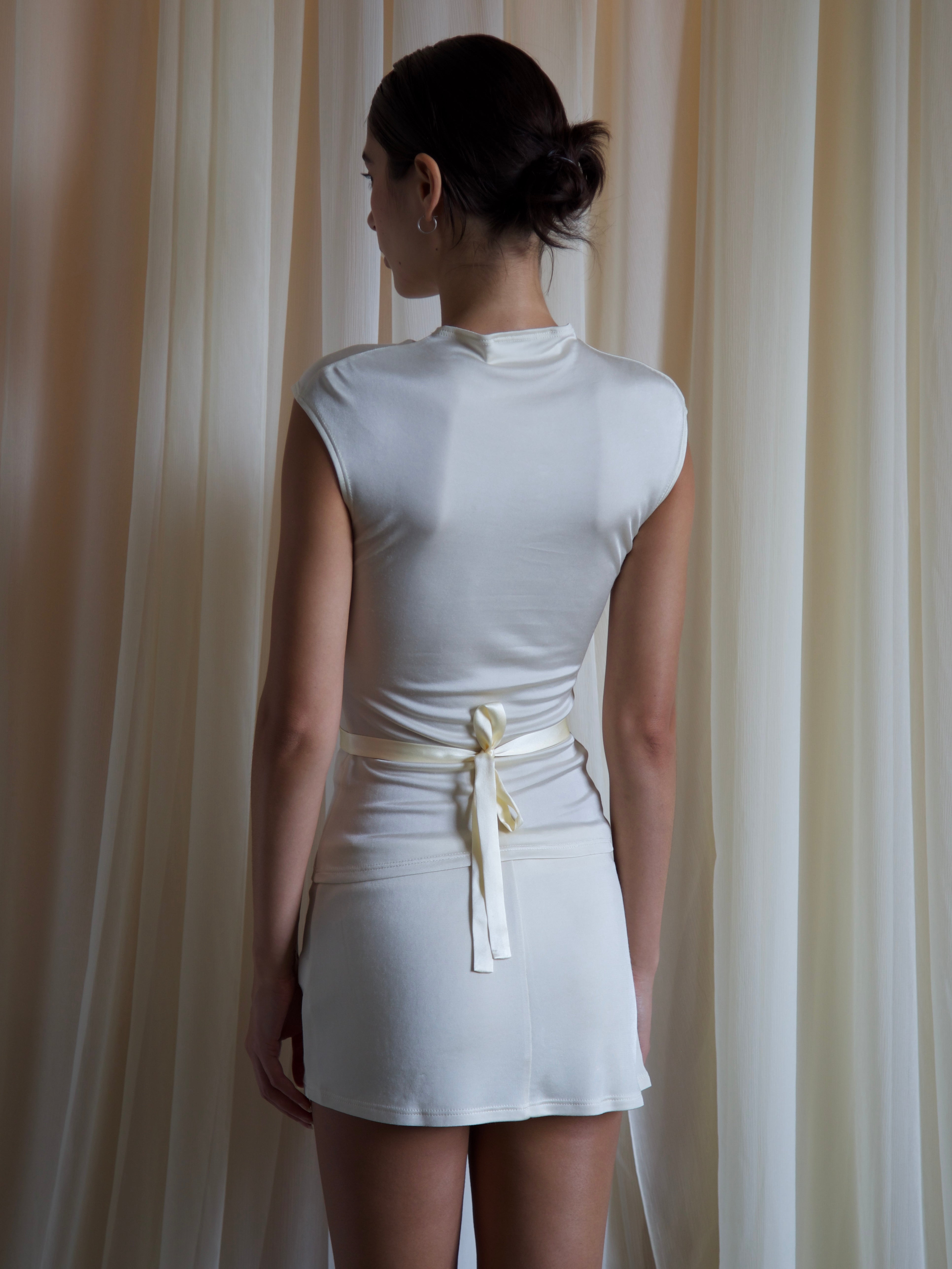 EMBER TOP IN ALMOND