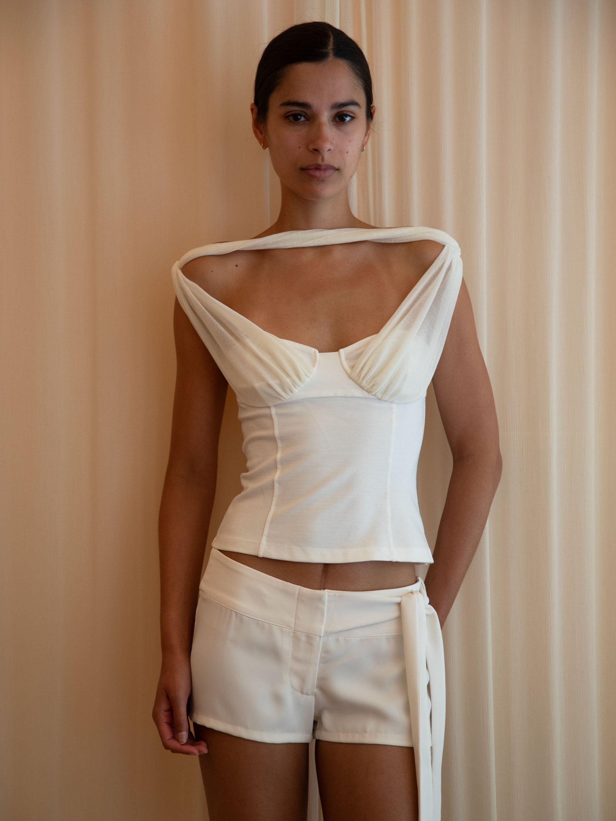 BON BON SHORTS IN IVORY