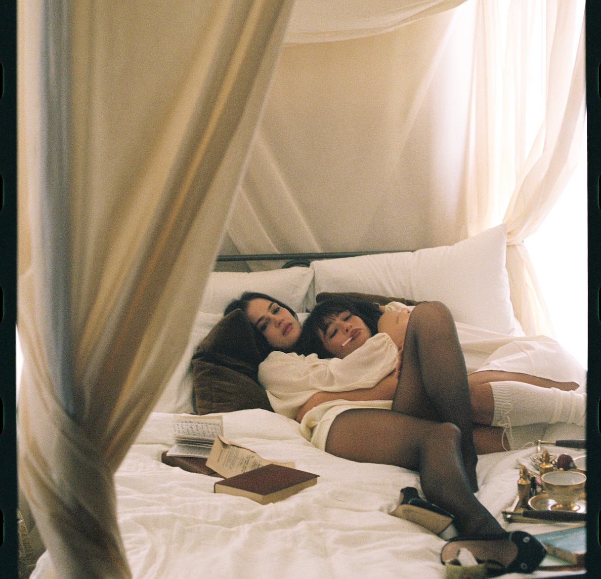 BUCI MAIL: Conversations with Friends / ISSUE 04