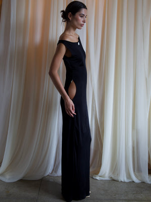 
                  
                    Load image into Gallery viewer, HERON DRESS IN BLACK
                  
                