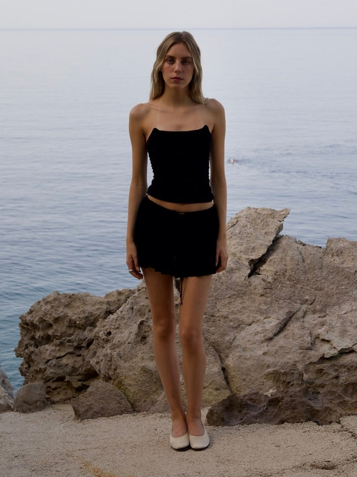 GARDEN TUTU IN BLACK