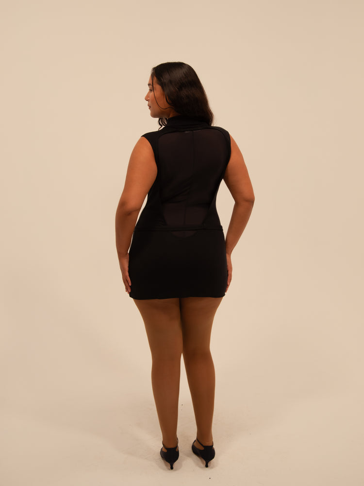 
                  
                    Load image into Gallery viewer, SERINA DRESS IN BLACK
                  
                