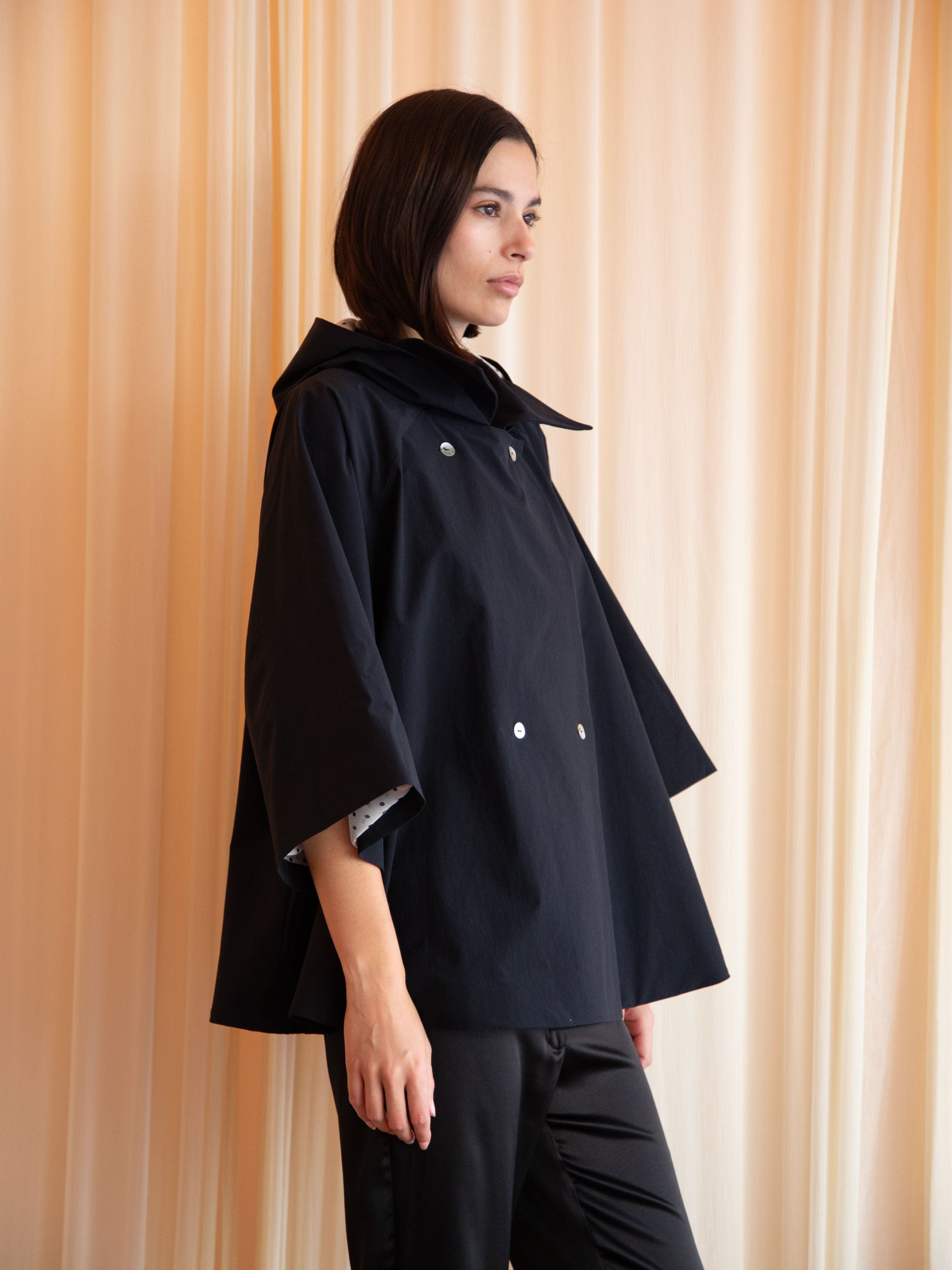 OPALEYE RAINCOAT IN BLACK