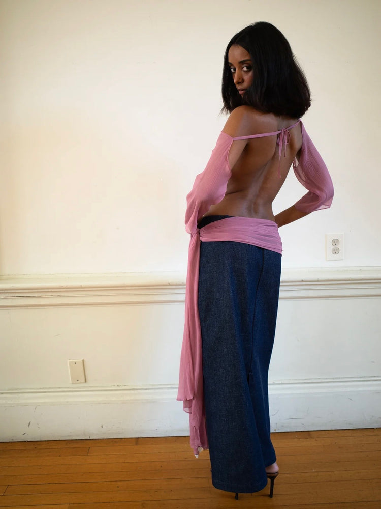 
                  
                    Load image into Gallery viewer, SERAFINA SHRUG IN MAUVE
                  
                