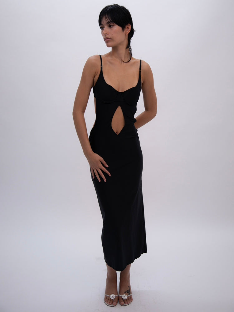 BLACK SWAN DRESS + RECYCLED CARVICO