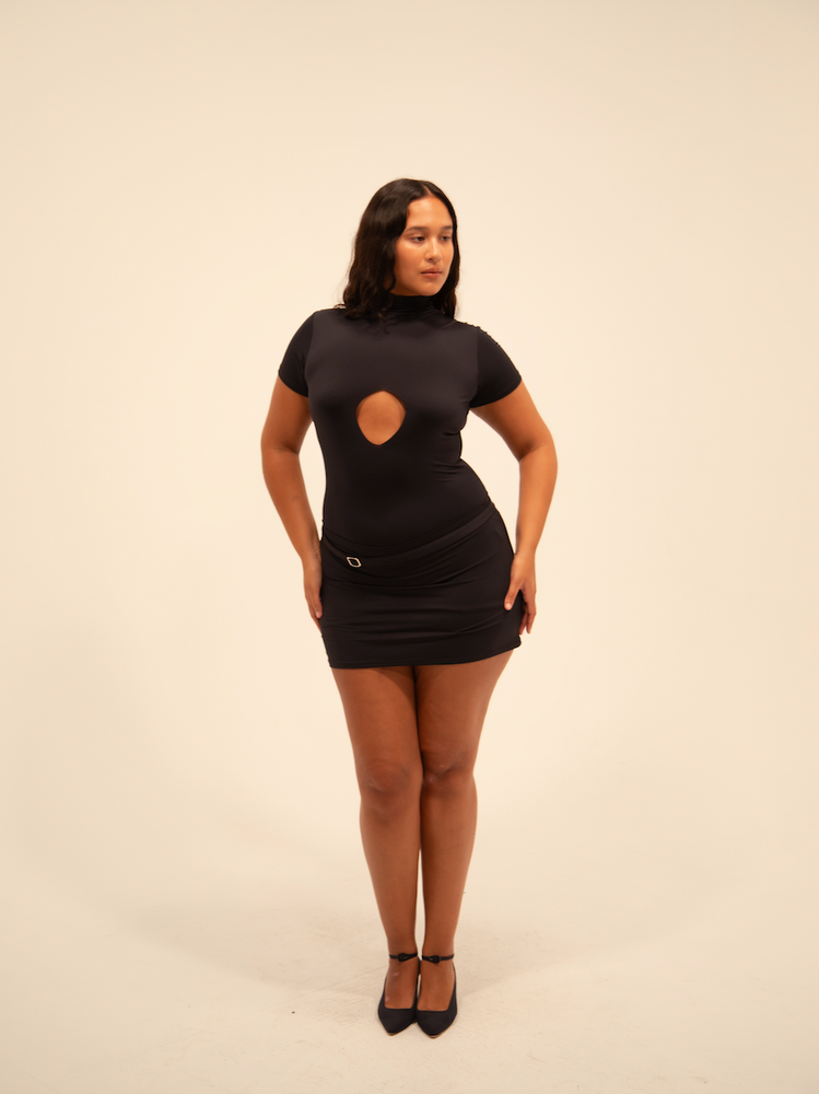 
                  
                    Load image into Gallery viewer, AVA BODYSUIT IN BLACK
                  
                