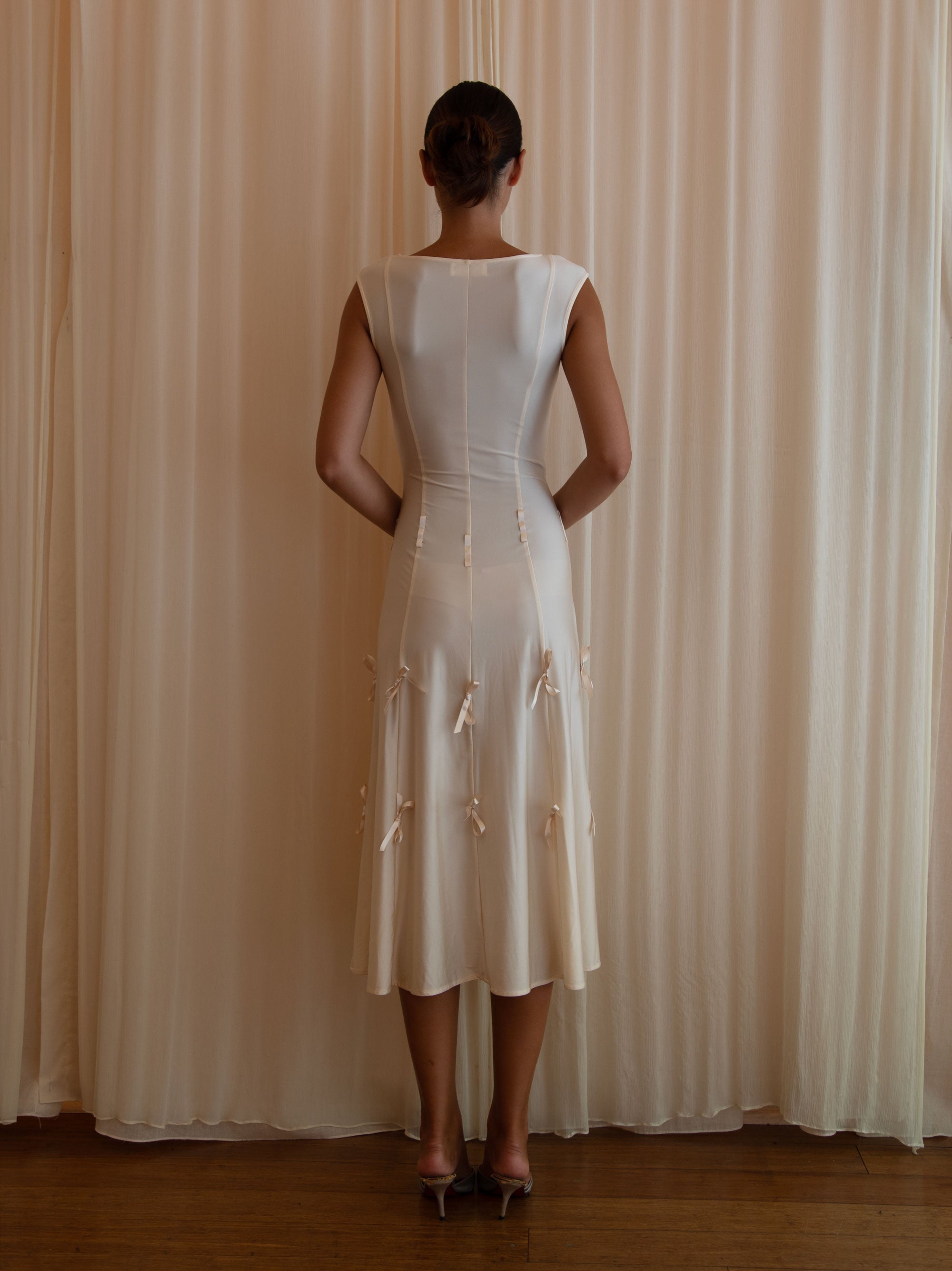 HEIRESS DRESS IN CREAM