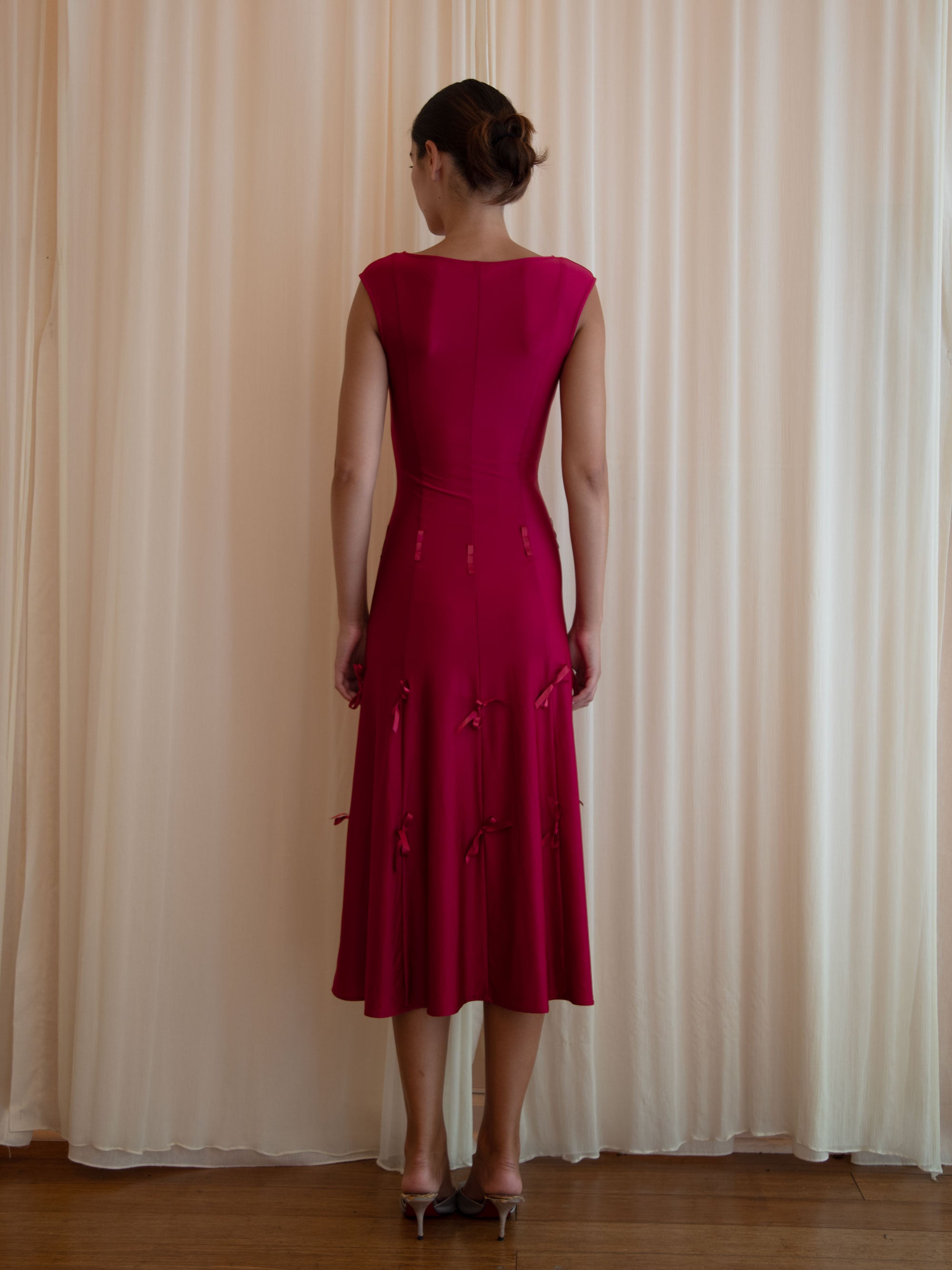 HEIRESS DRESS IN SANGRIA
