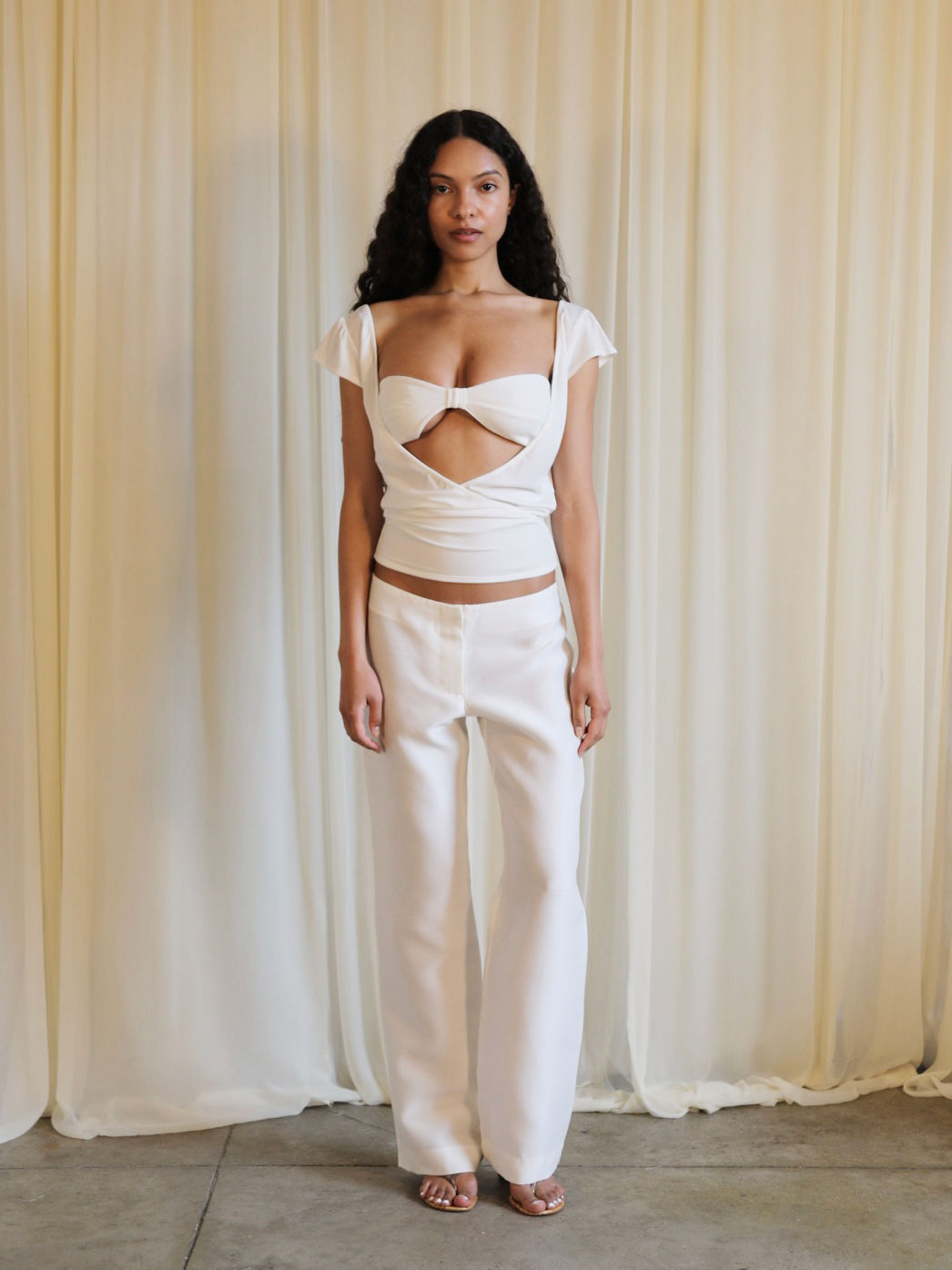 HIBISCUS TOP IN IVORY