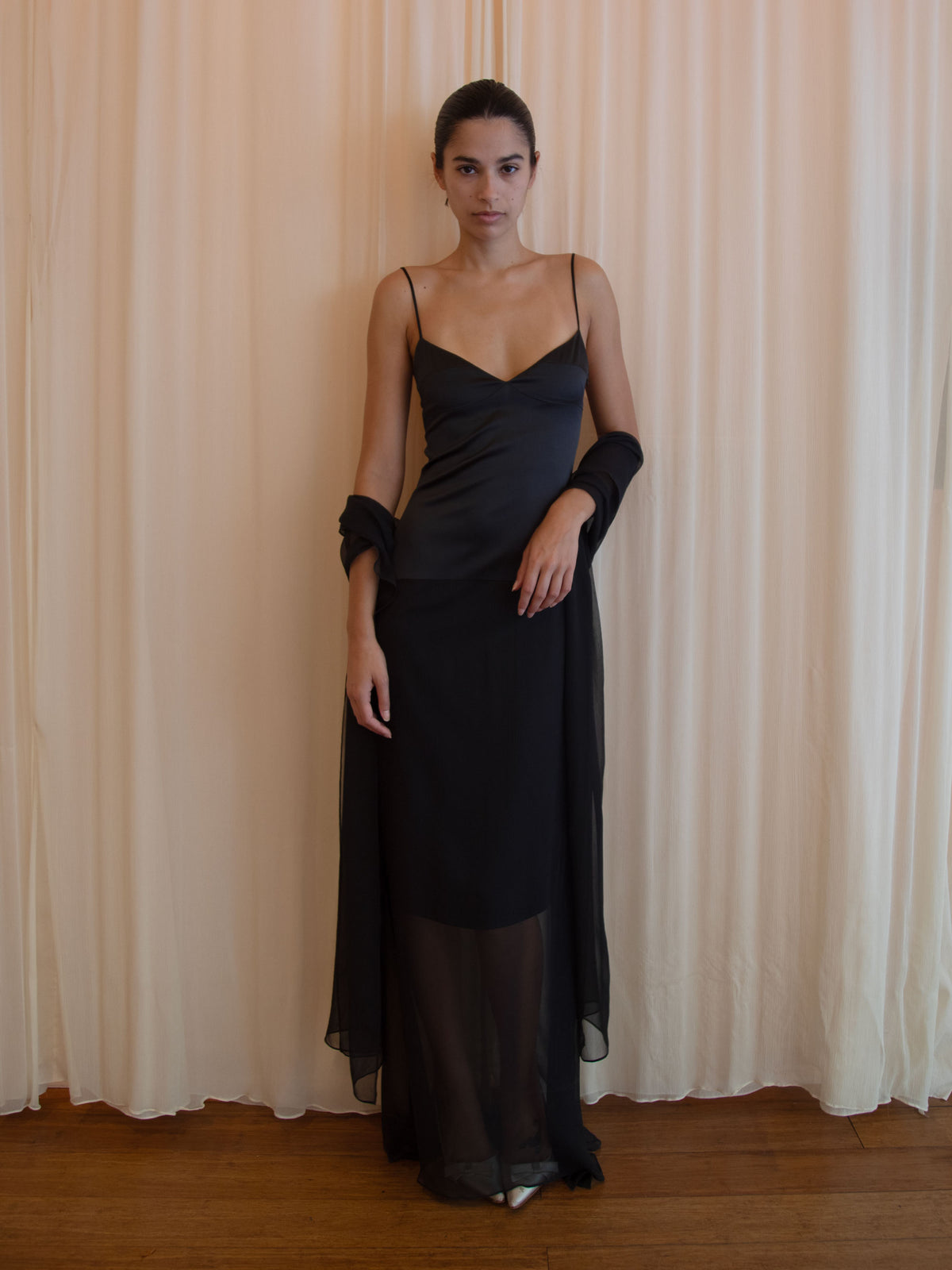 DEVERUSA DRESS IN BLACK