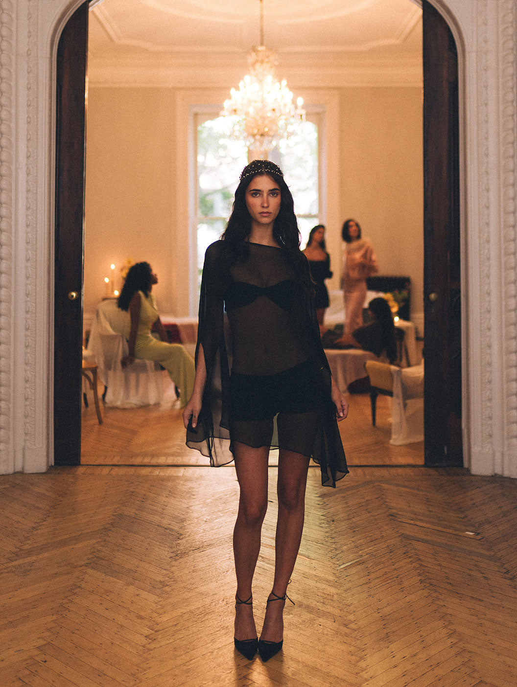 IBIS PONCHO SET IN BLACK (PRE-ORDER)