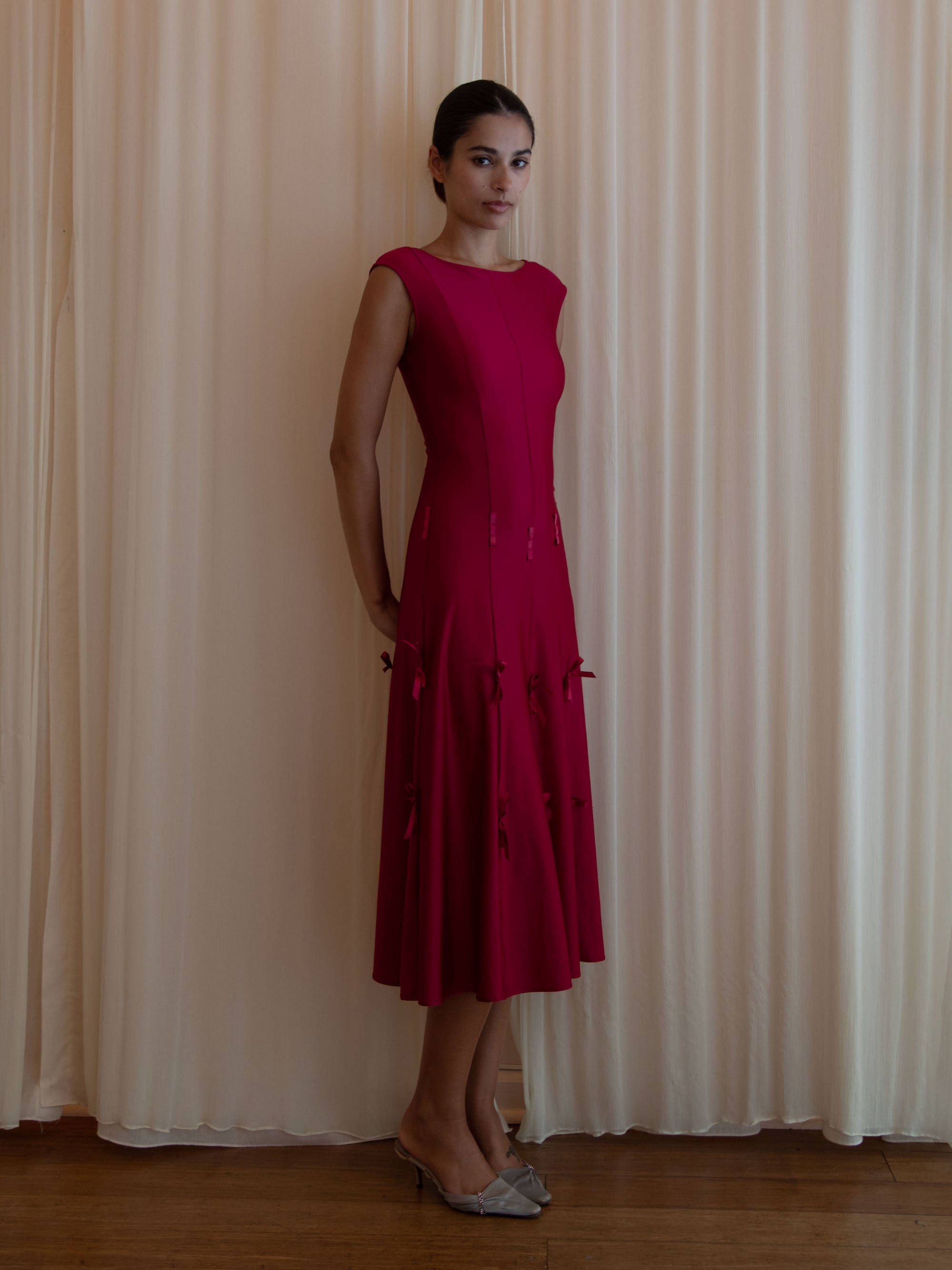 HEIRESS DRESS IN SANGRIA