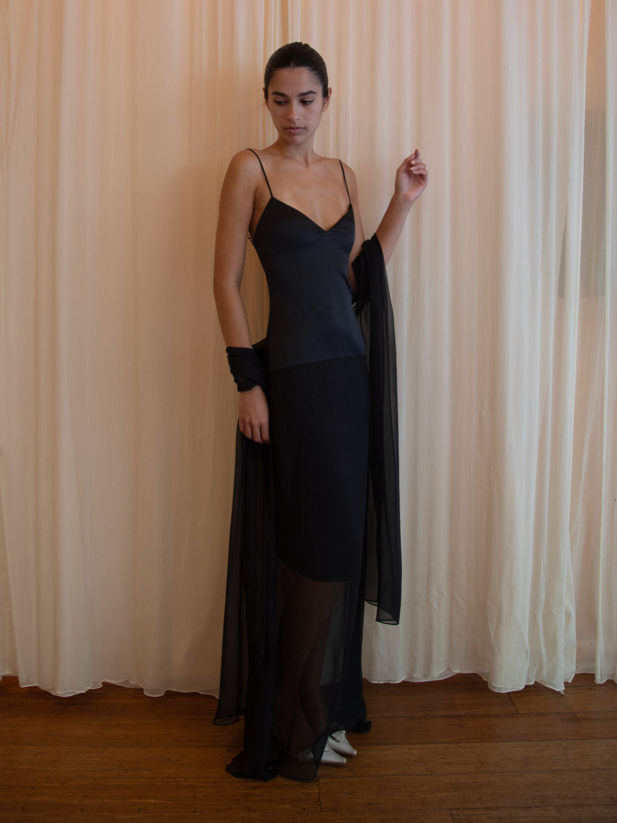 DEVERUSA DRESS IN BLACK
